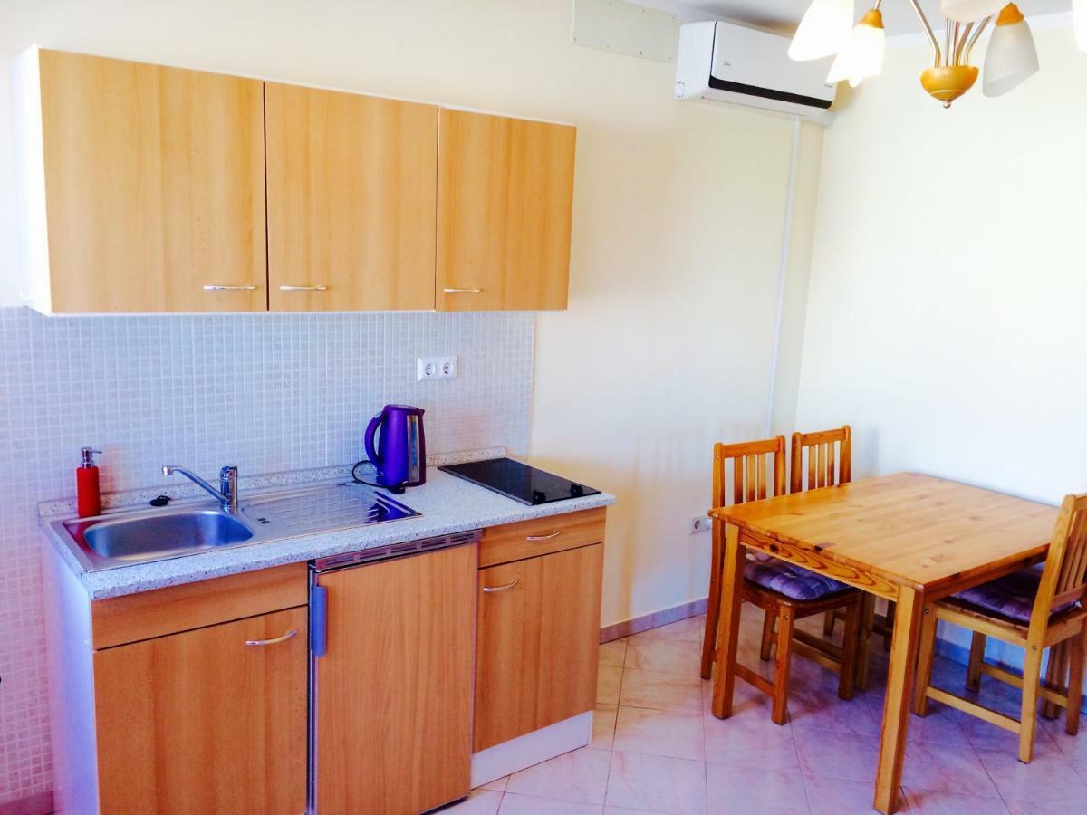 Apartments Vera Fazana Luaran gambar